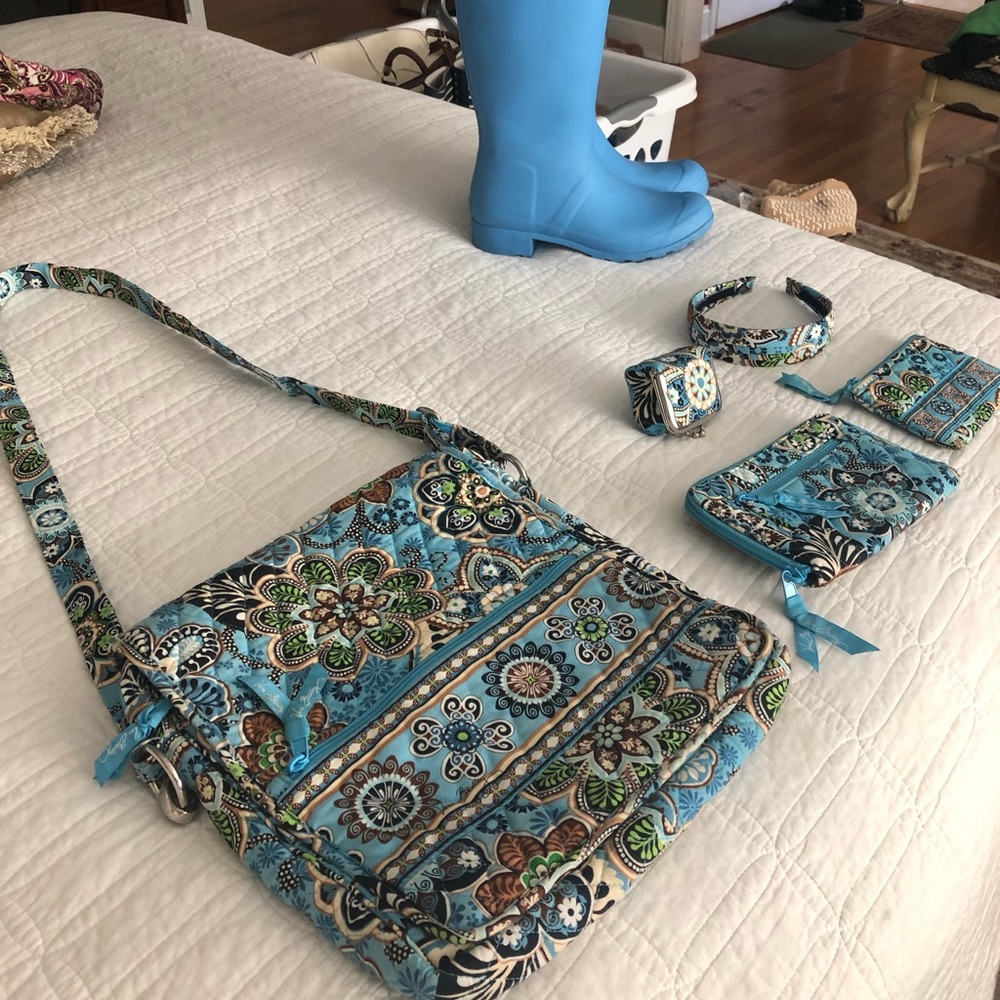 VERA BRADLEY BUNDLE ๐ฅ - Picture 1 of 4